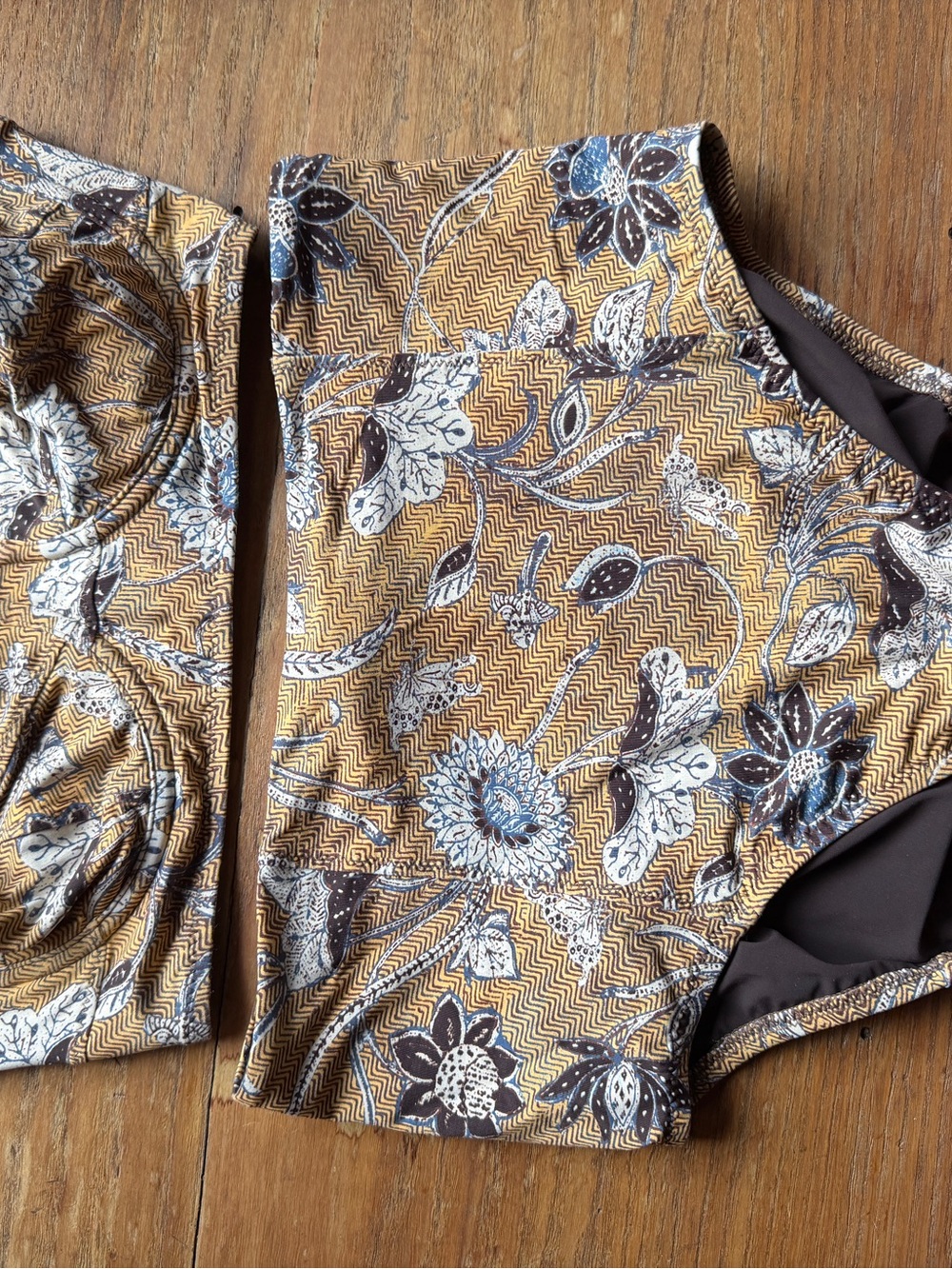 Ulla Johnson- Zahara High-Waist Bikini Oleander - Picture 7 of 10